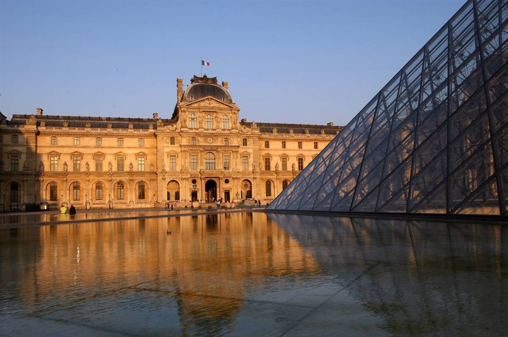Прекрасный Париж ss 090722 paris 05ss full 990x656 Прекрасный Париж