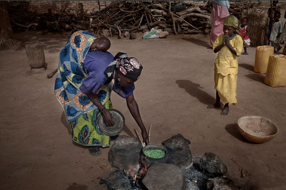 Продовольственный кризис в Нигере nigerfoodcrisis04 990x659 Продовольственный кризис в Нигере