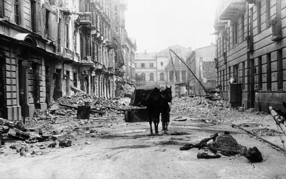 Вторая мировая война (Часть 2) 18136 990x622 Вторая мировая война: Захват Польши и Зимняя Война (Часть 2)