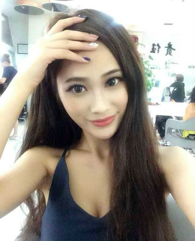 YuPen04 19 летняя китаянка отправляется в секс путешествие