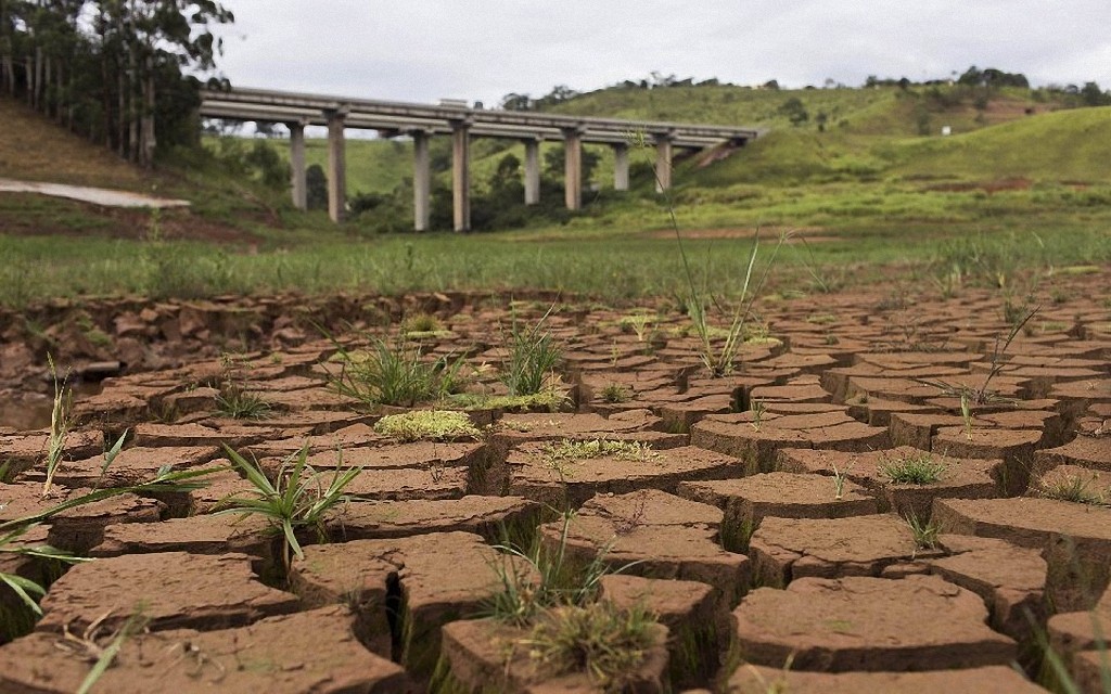Засуха в Бразилии dryBrazil07 Засуха в Бразилии