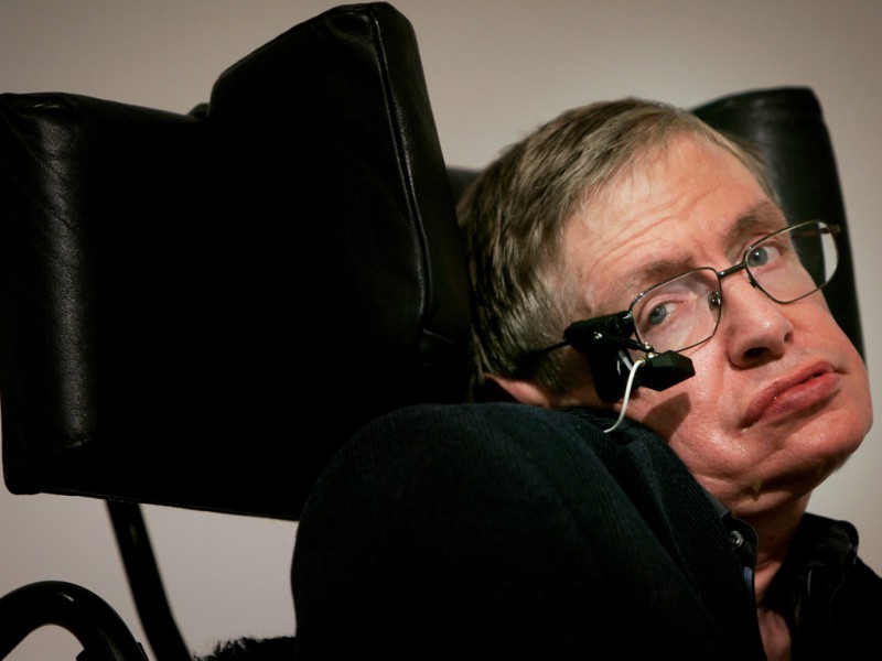 SU 20 Stephen Hawking GETTY 800x600 В ловушке собственного тела: 5 поразительных историй
