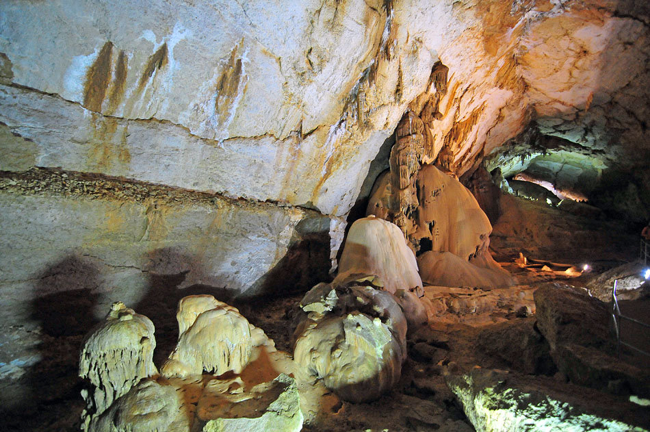 3848739815 a5f518b99d o1 Мраморная пещера в Крыму