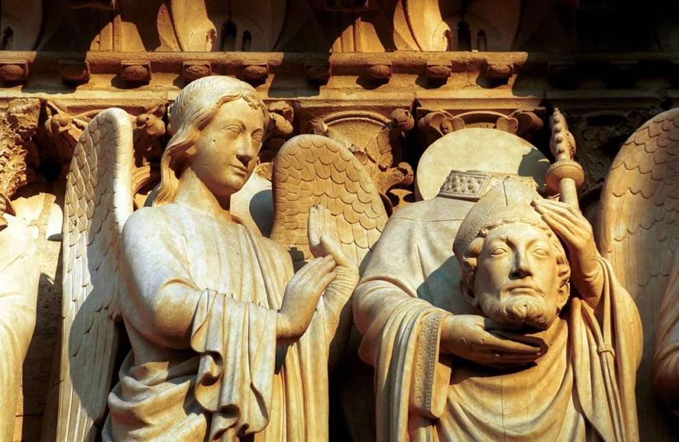 16) Защитники: Знаменитые каменные статуи собора Нотр-Дамм. (Amélie Dupont/Paris Tourist Office)