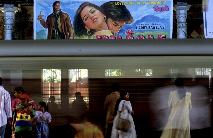 mumbai commuters 001 bombay 21 sw Планета Болливуд