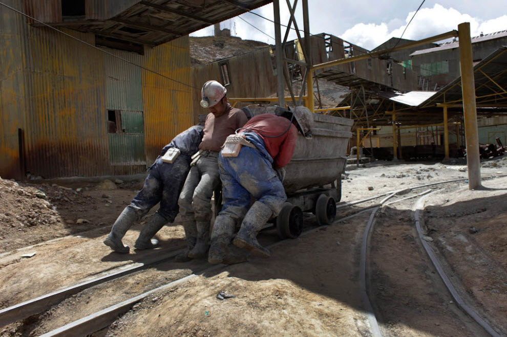 mineros en Bolivia
