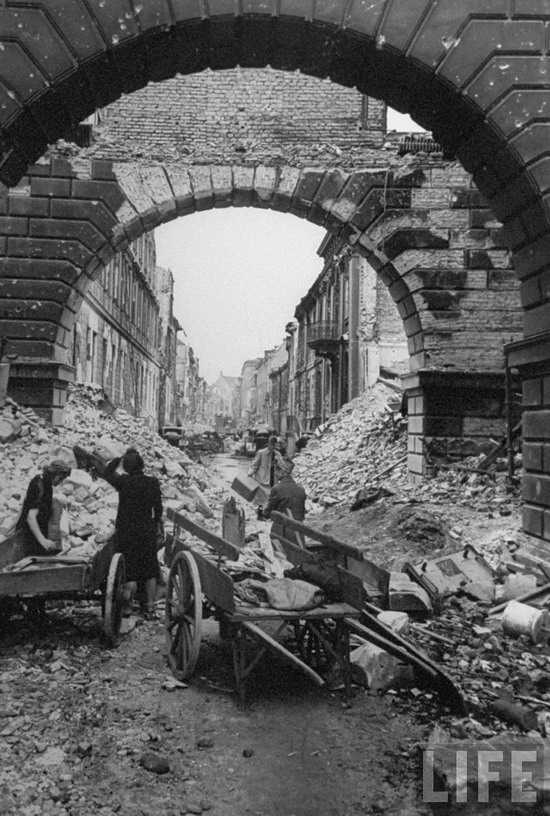 259 

Вспоминая историю: Берлин в конце войны