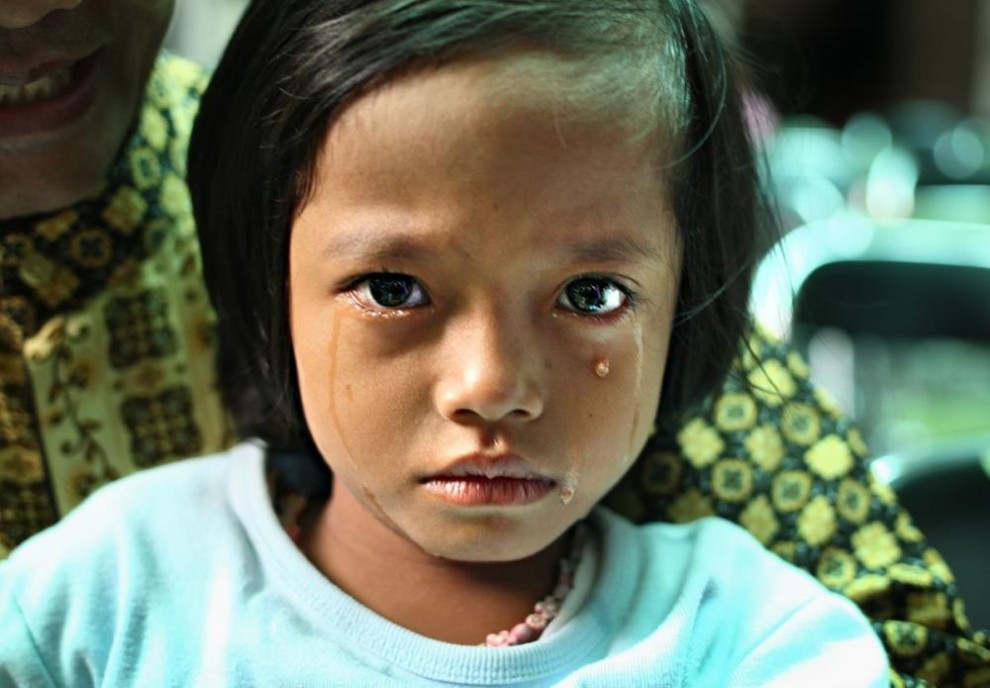 20100629 990x688 Обрезание девочек в Индонезии