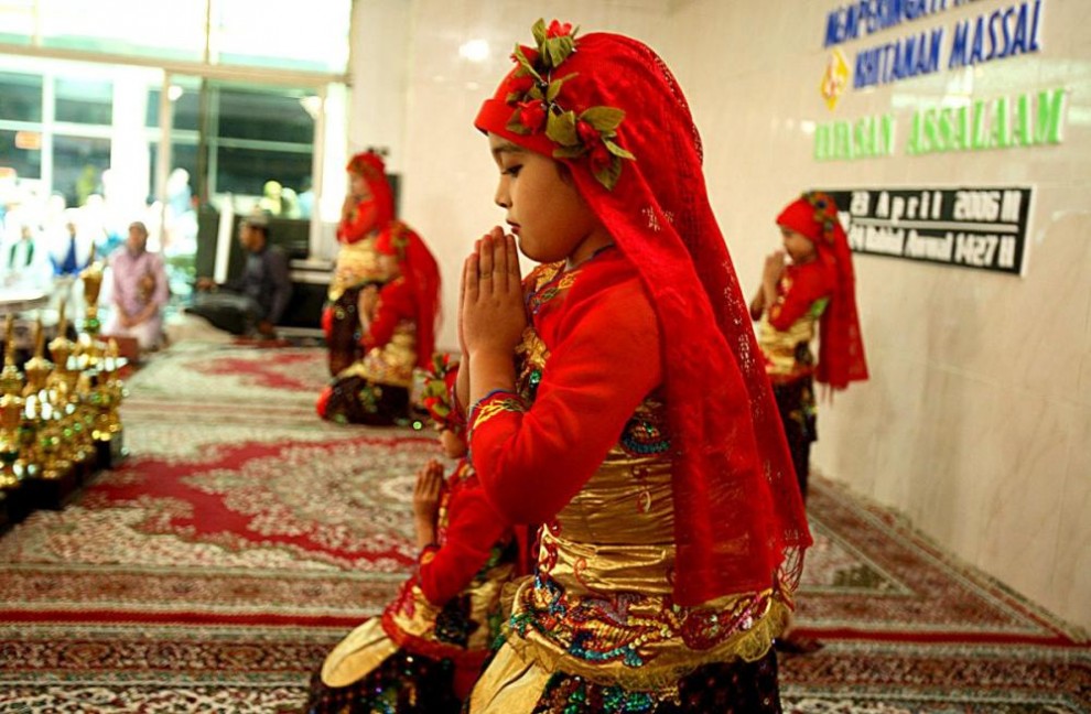 2010062A 990x648 Sunat anak perempuan di Indonesia