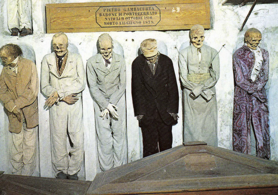 3317 Музей мертвецов в Палермо