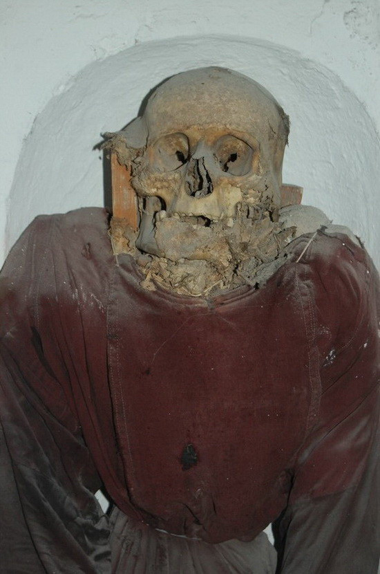 499 Музей мертвецов в Палермо