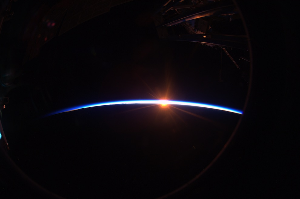 1091 Невероятные фото из космоса астронавта Дугласа Уилока