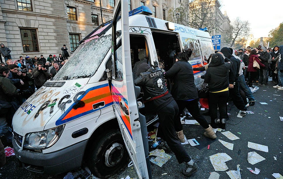 london protest07 Студенческие беспорядки в Лондоне продолжаются