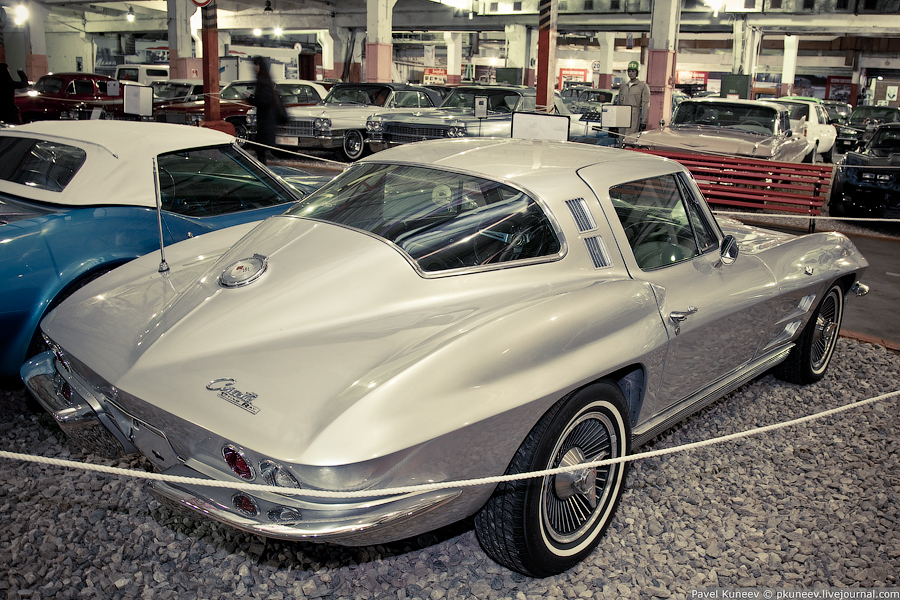 836 Музей ретро автомобилей: американские авто после 1960 года 