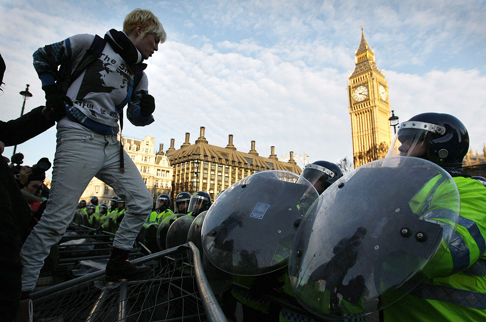 l01 2626 Студенческие акции протеста в Лондоне