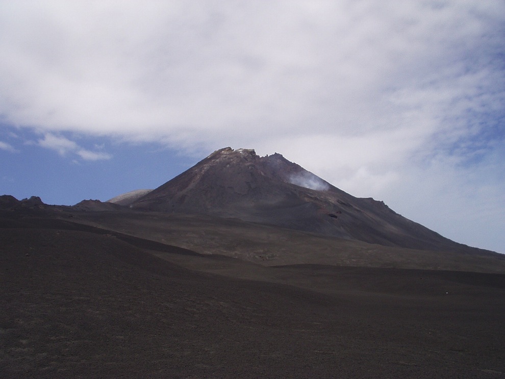 41033172 Извержение вулкана Этна