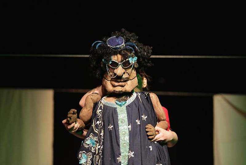 0421 Кукольный спектакль про Каддафи