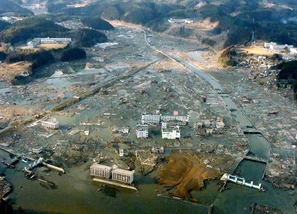 0426 Последствия землетрясения и цунами в Японии