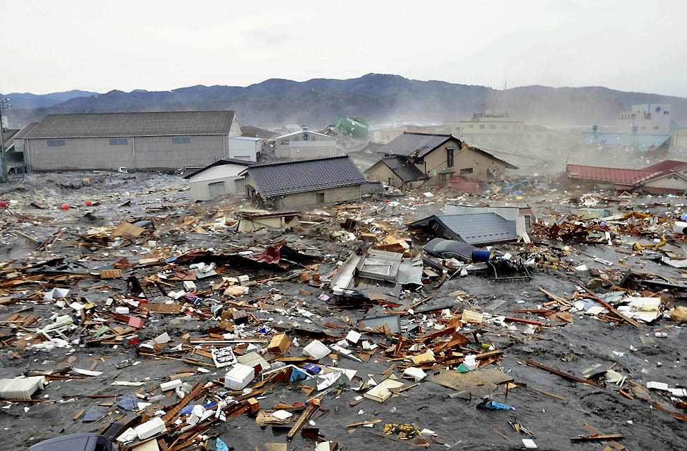 2120 tsunami dan konsekuensi lain dari gempa di Jepang