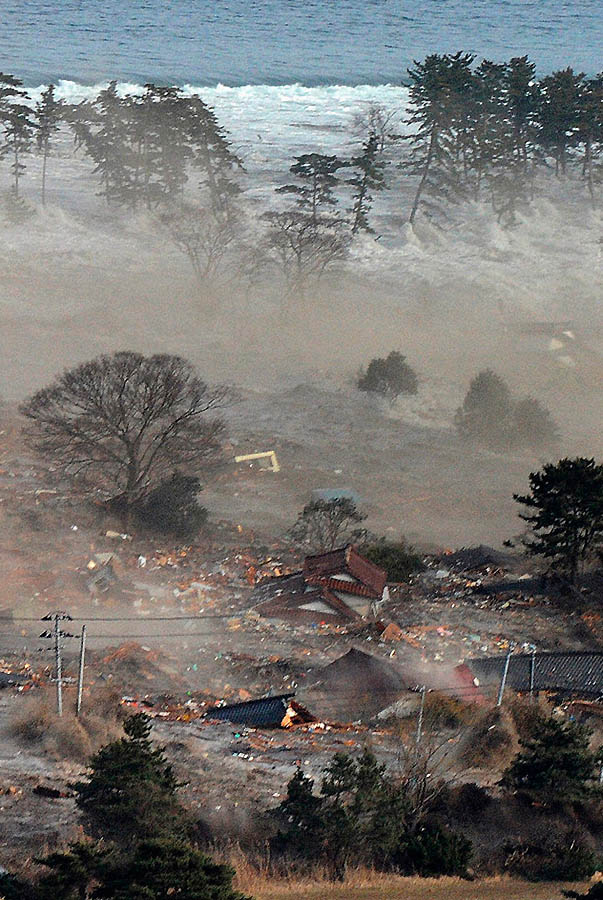 374 tsunami dan konsekuensi lain dari gempa di Jepang