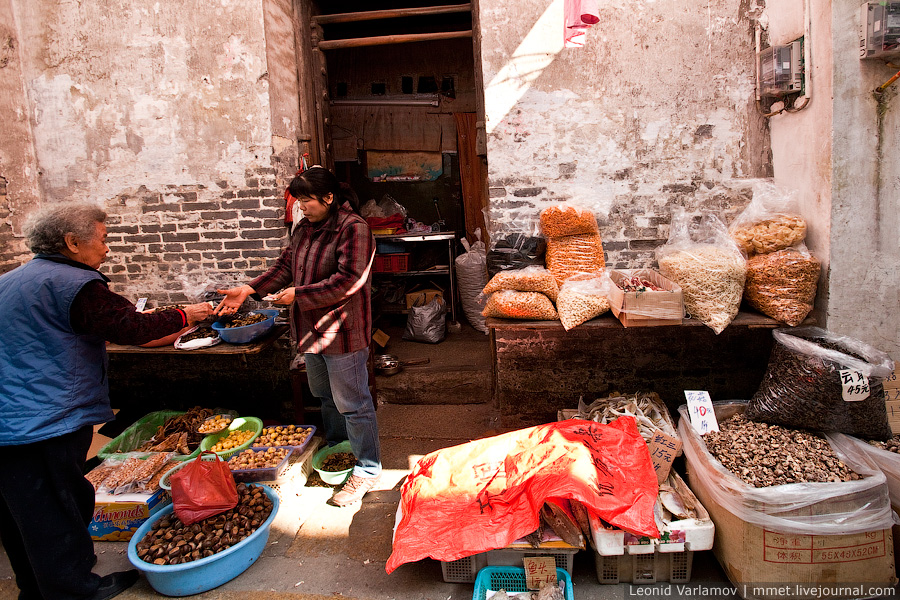 Уличная торговля в Китае. Гуанчжоу