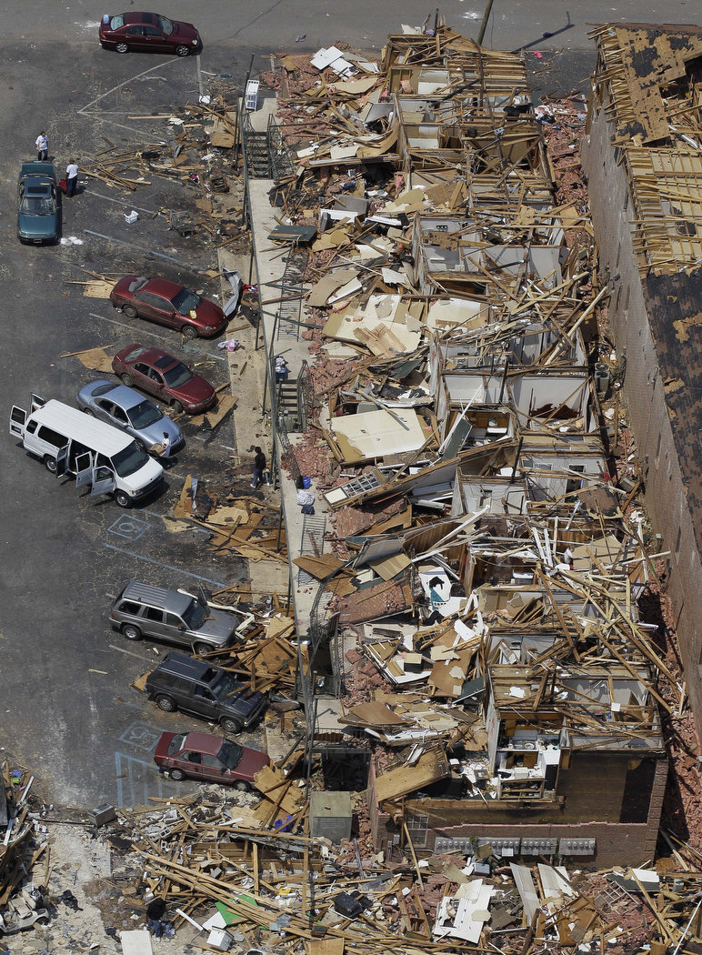 301bbfa Последствия торнадо в Алабаме: Вид сверху