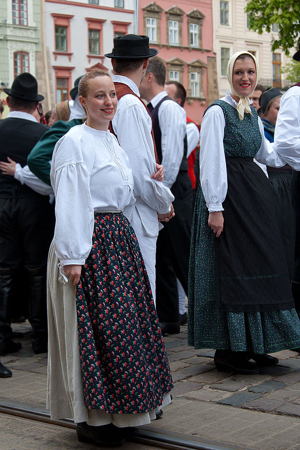 parad28 День города во Львове: Праздничное шествие