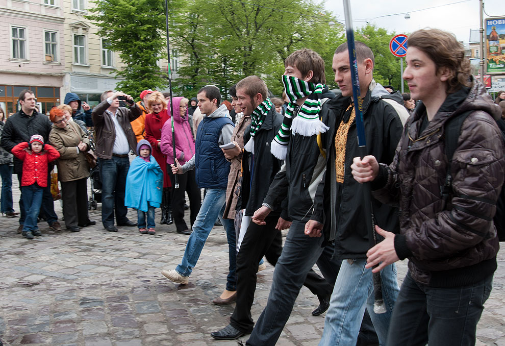 parad8 День города во Львове: Праздничное шествие