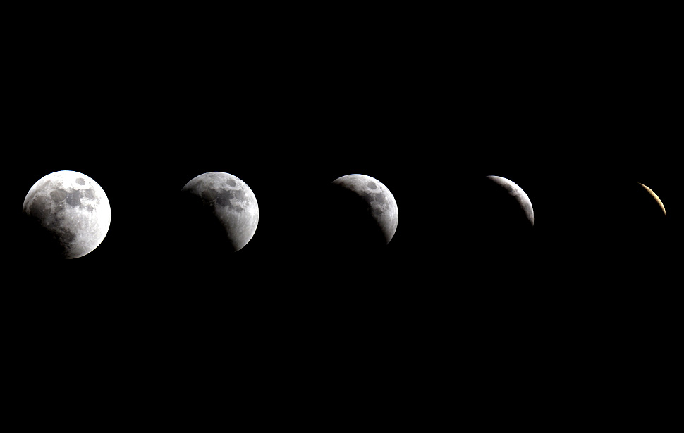 gerhana bulan Total 10 lmumghnc pertama gerhana bulan 2011