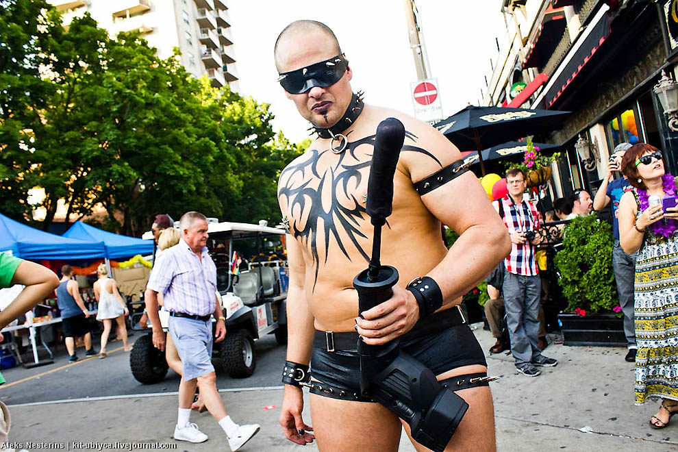 Gay Pride Parade di Toronto.  Kami memiliki semuanya.