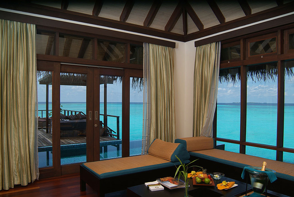 Отель Coco Palm Bodu Hithi на Мальдивах