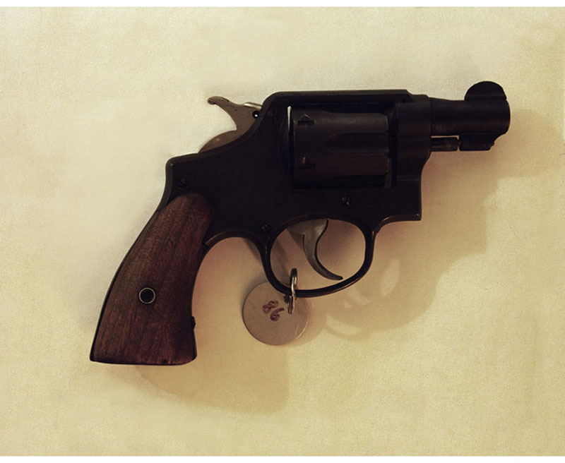 waf076680revolver pembunuhan senjata