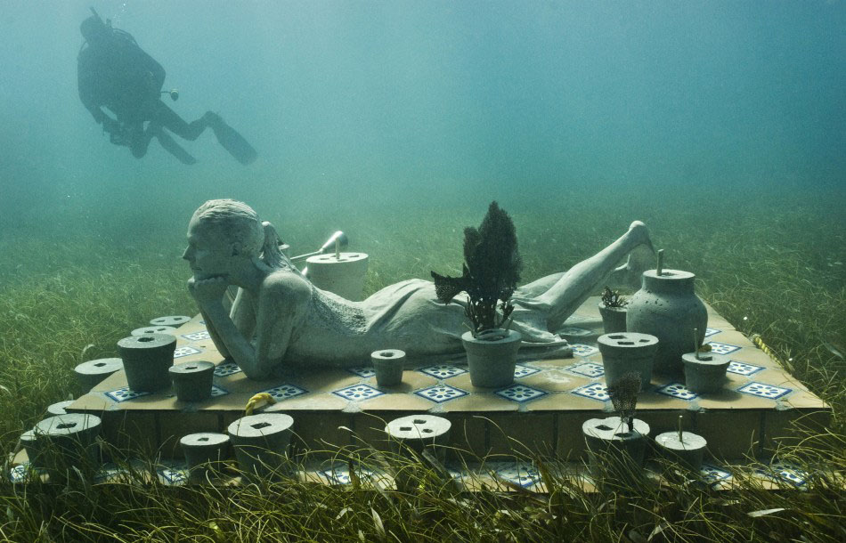 157452 a Подводные скульптуры превращаются в чудеса природы