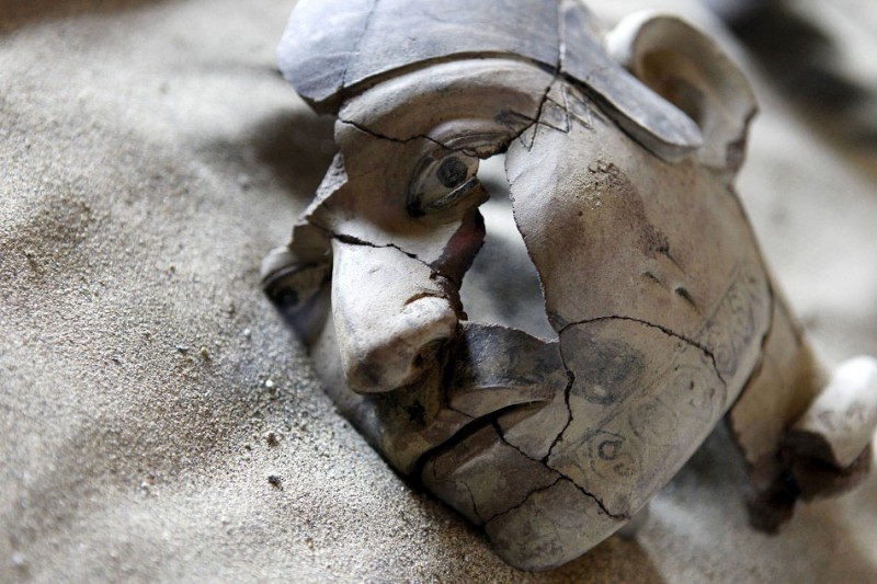 bones10 800x533 В Перу обнаружены останки принесенных в жертву детей