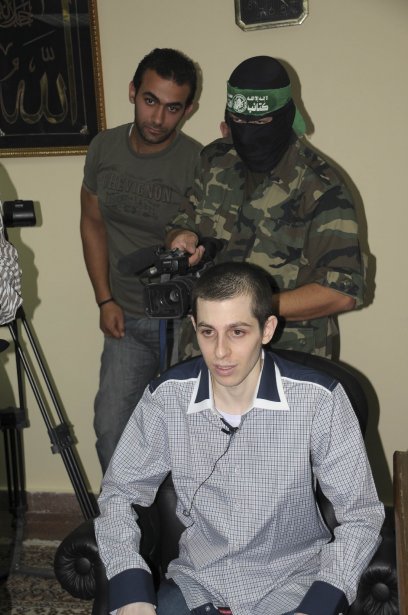 387 994 Gilad Shalit quelques instants avant Gilad Shalit dikembalikan ke rumah