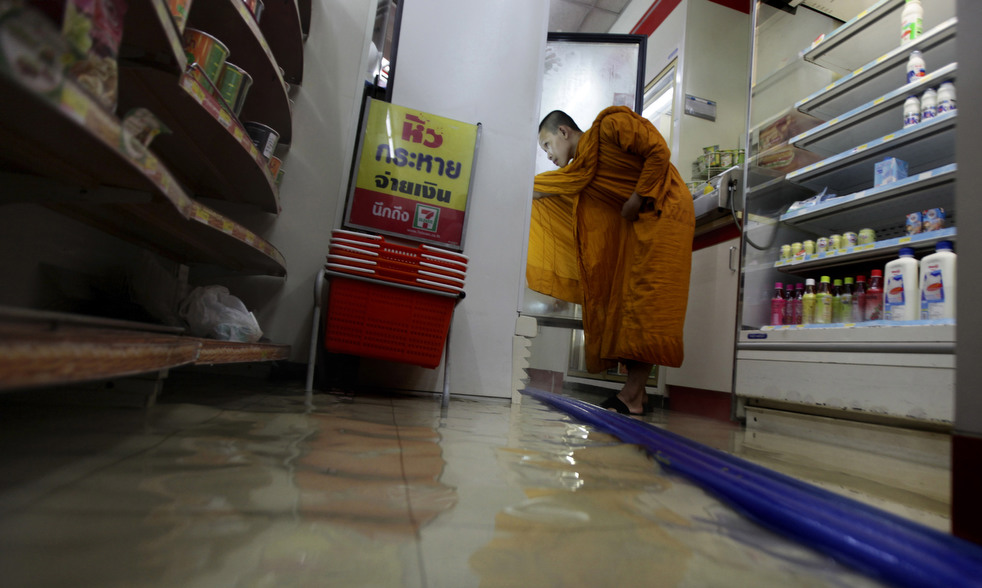 thailand banjir Banjir 1027 di Thailand, 12 di Bangkok terancam 