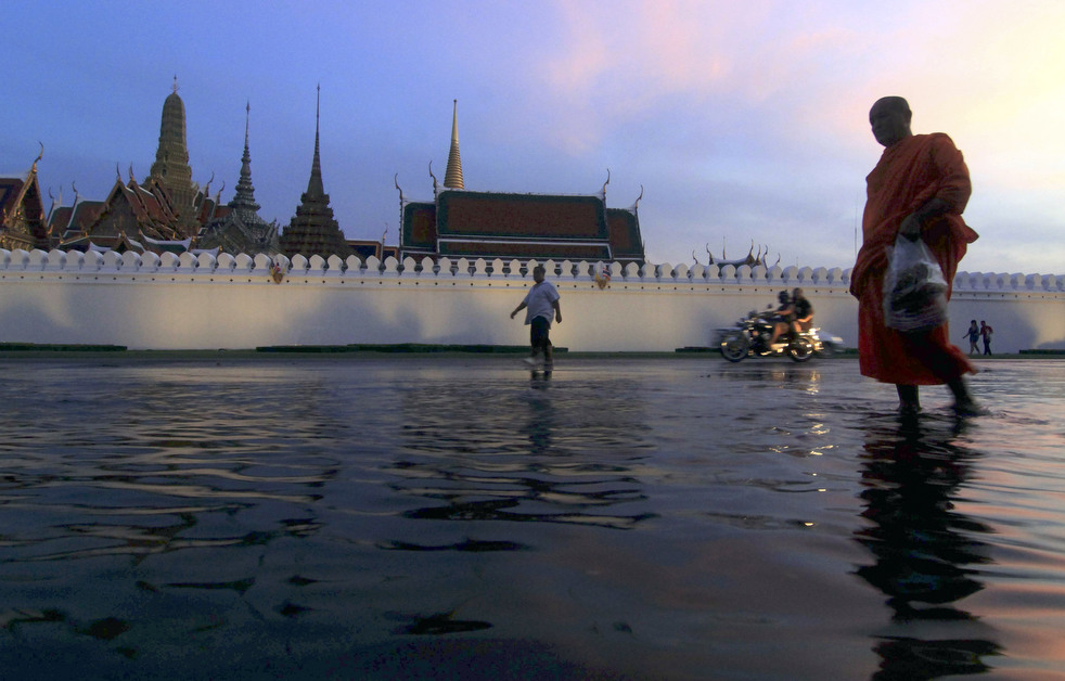 thailand banjir Banjir 1027 di Thailand, 24 di Bangkok terancam 