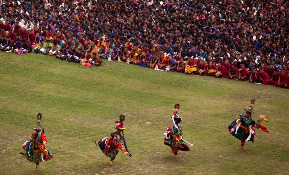 14103 990x599 Фотопутешествие в Бутан
