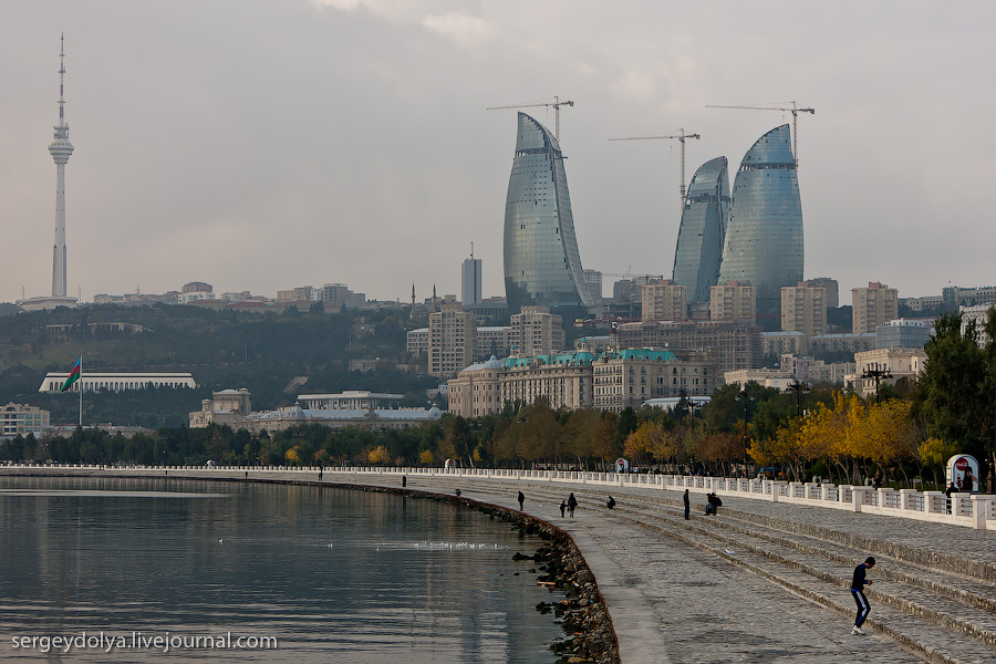 1604 Современный Баку