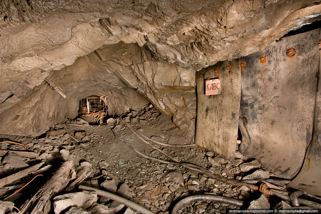 Ditinggalkan tambang bijih besi pada tahun 1660