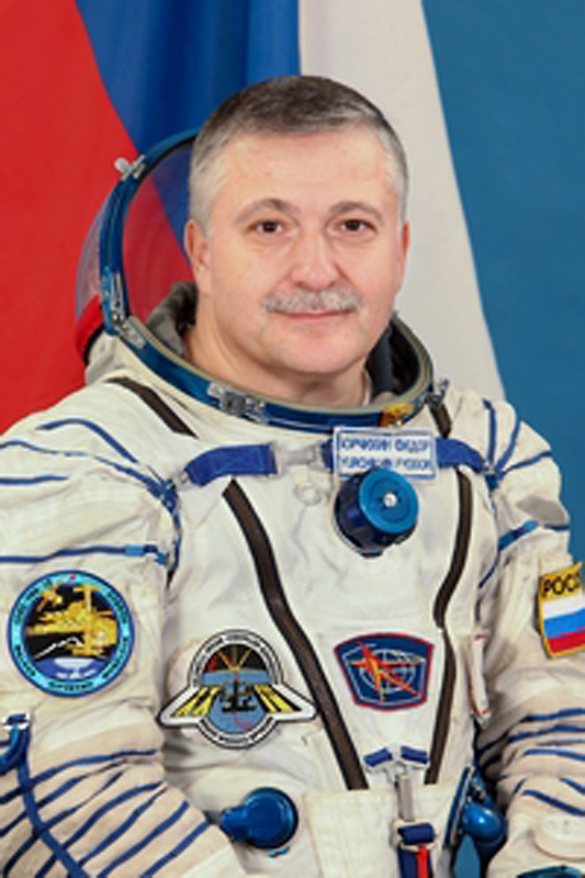 2166 Фотографии космонавта Федора Юрчихина с борта МКС