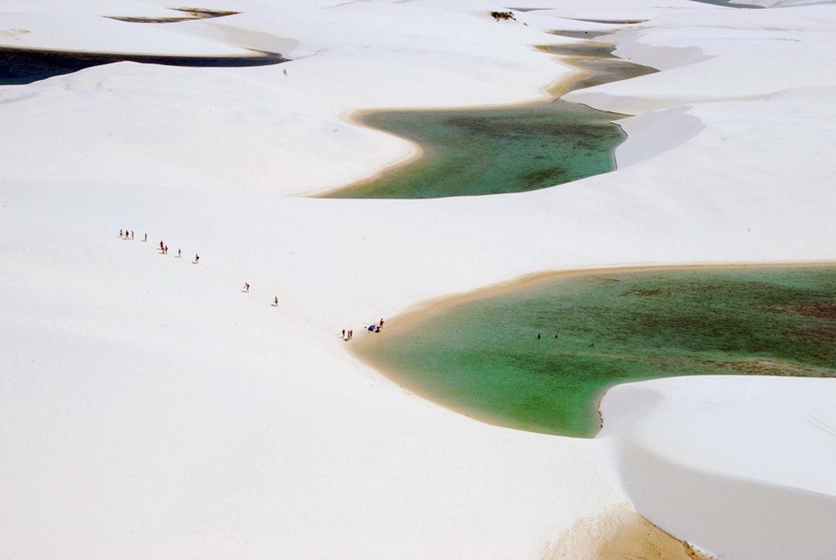 7ohzs000 Простыни Мараньяна: Белые пески Lencois Maranhenses Бразилии