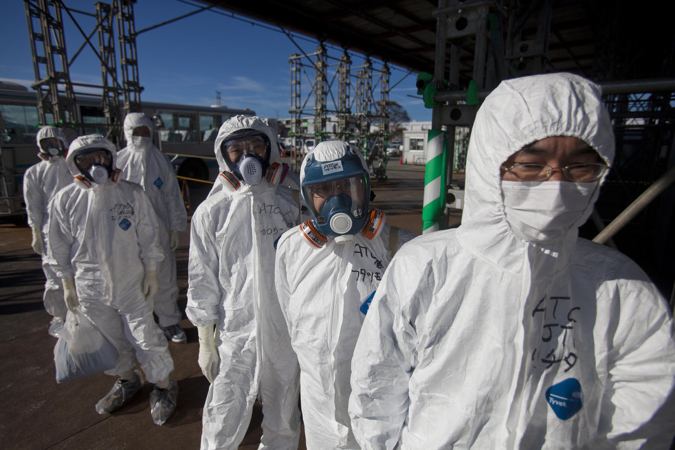 inside fukushima b 10 АЭС «Фукусима 1» через 8 месяцев после цунами