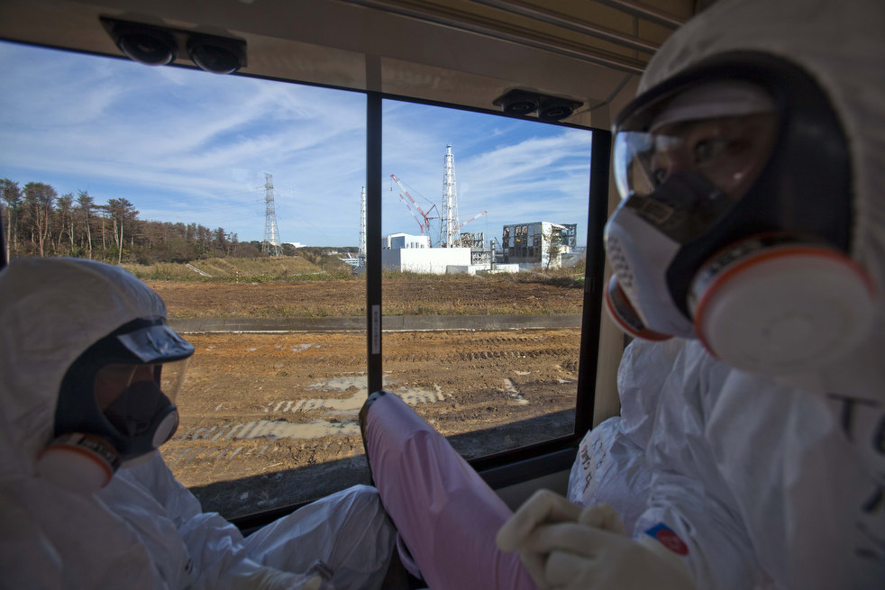 inside fukushima b 13 АЭС «Фукусима 1» через 8 месяцев после цунами