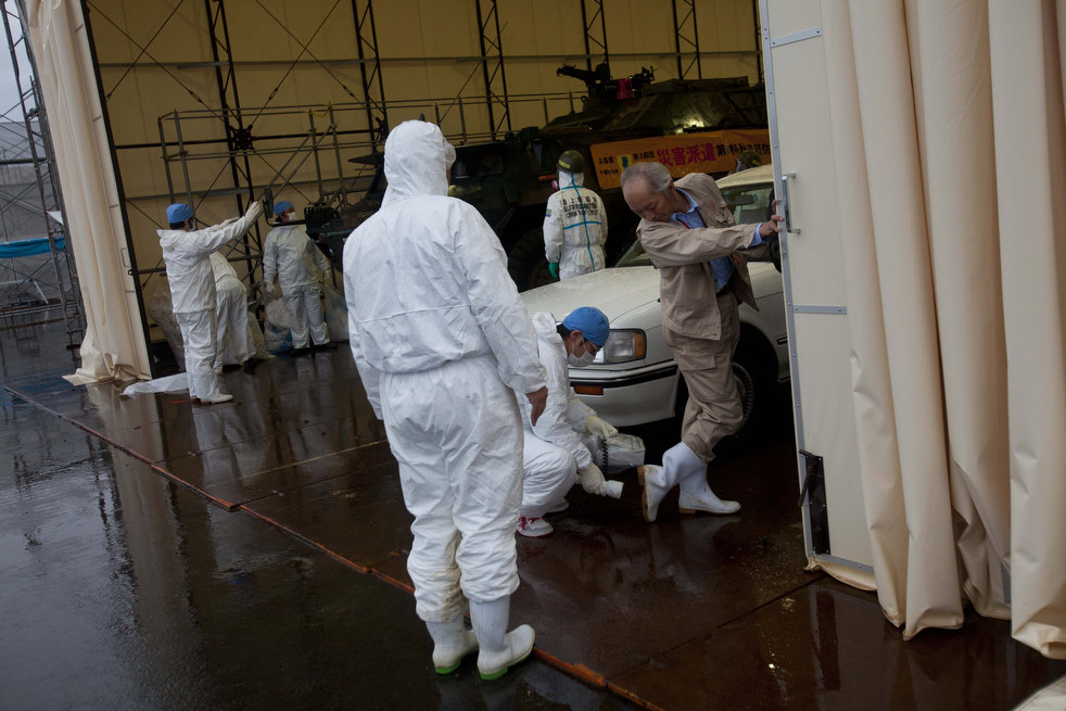 inside fukushima b 23 АЭС «Фукусима 1» через 8 месяцев после цунами
