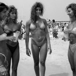 1049 150x150 Подростки на пляжах Калифорнии в 1970 х