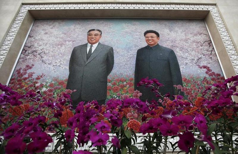 Умер лидер Северной Кореи Ким Чен Ир. Kimdead04