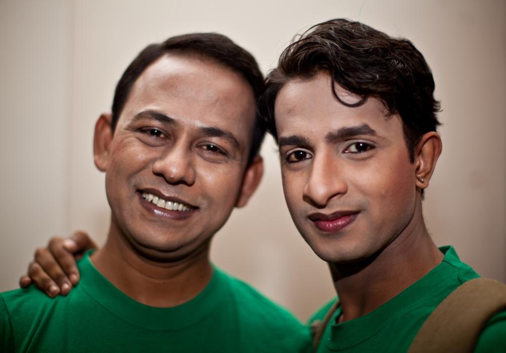 1740 Ни мужчина, ни женщина   транссексуалы из Бангладеш