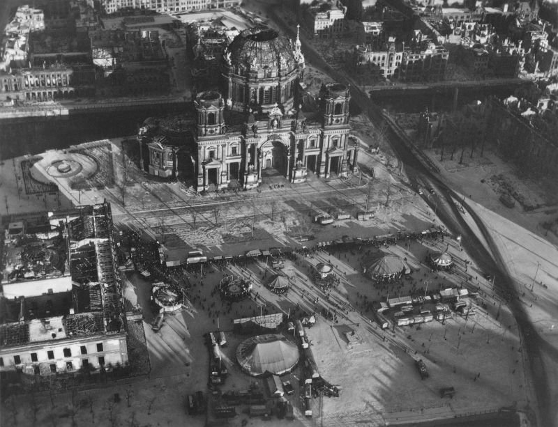 2029 20 впечатляющих фото послевоенного Берлина с высоты птичьего полета
