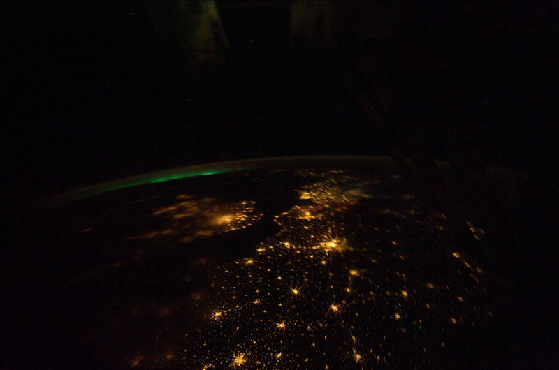 10106 Ночные города. Вид из космоса.